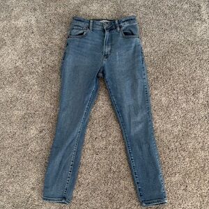 Abercrombie High Rise supper skinny ankle jeans